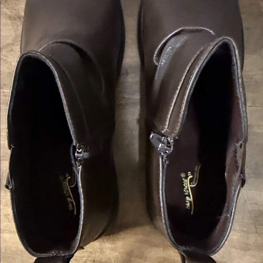 Easy Street Brown Ankle Boots size 9.5 wide new in box - Picture 5 of 8